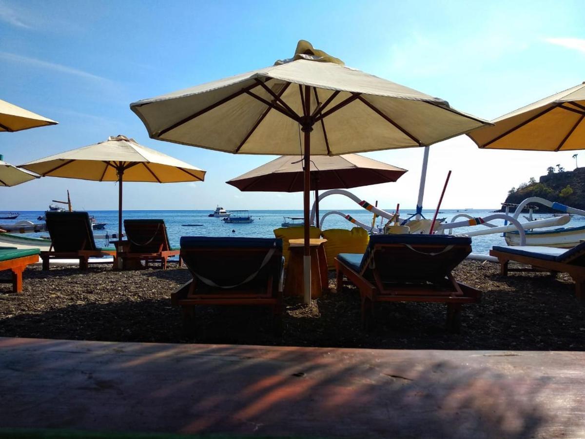 Coconut Beach Bungalows & Warung Amed  Exterior photo